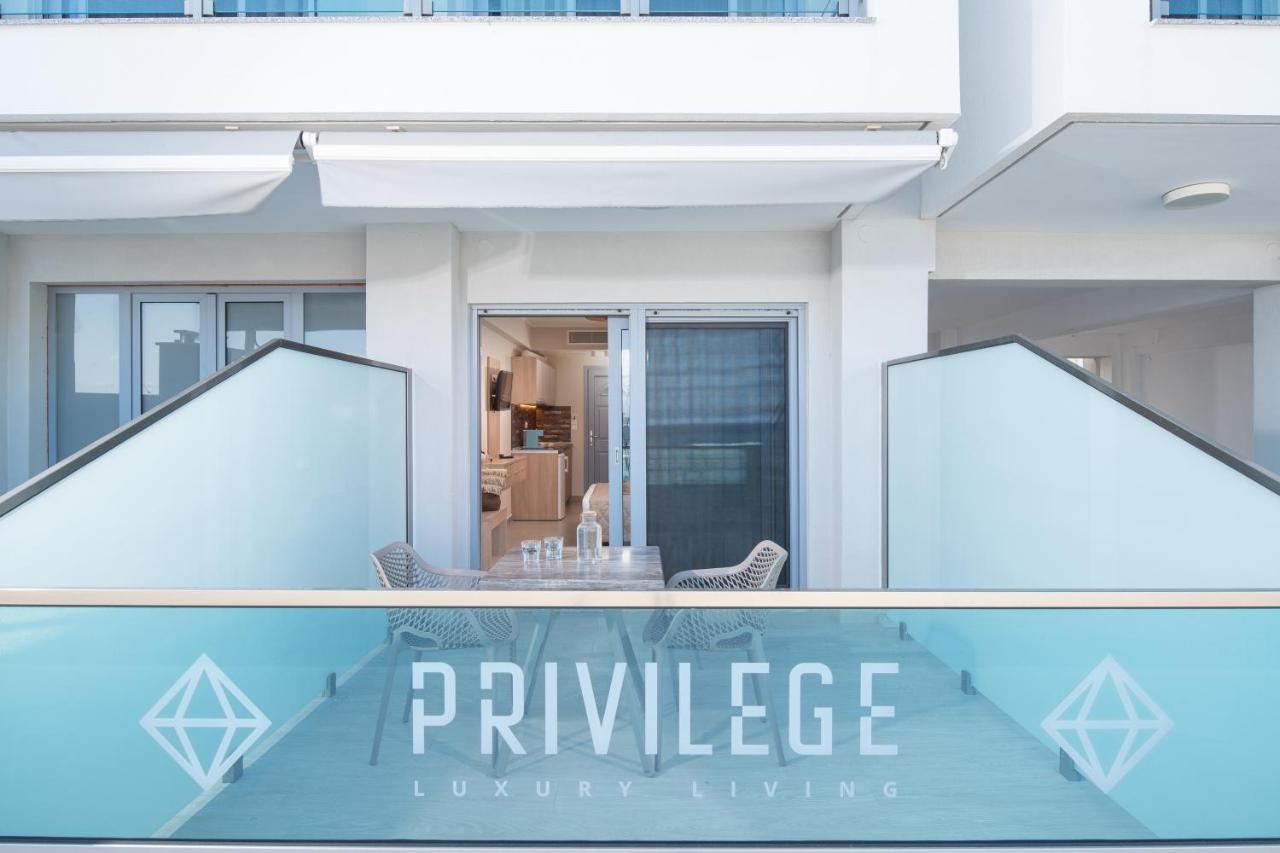 Privilege Luxury Living Сарті Екстер'єр фото