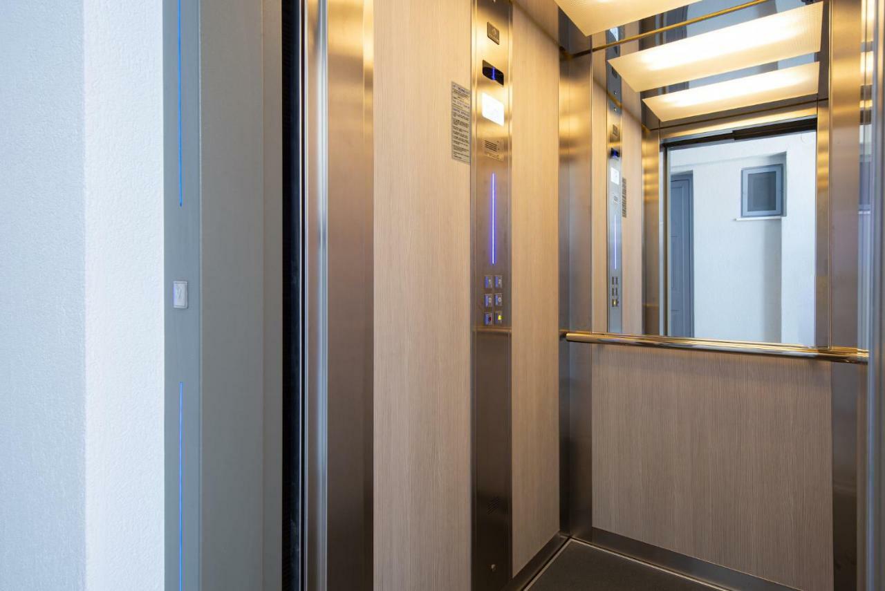 Privilege Luxury Living Сарті Екстер'єр фото